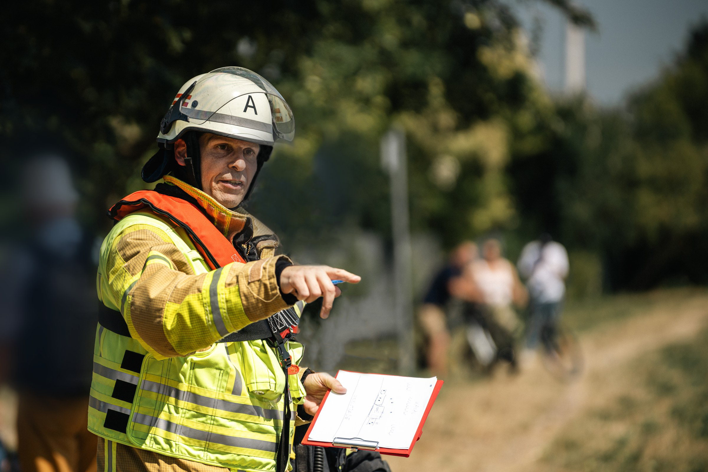 Dr. Elmar Bourdon im Einsatz als Einsatzleiter der Feuerwehr